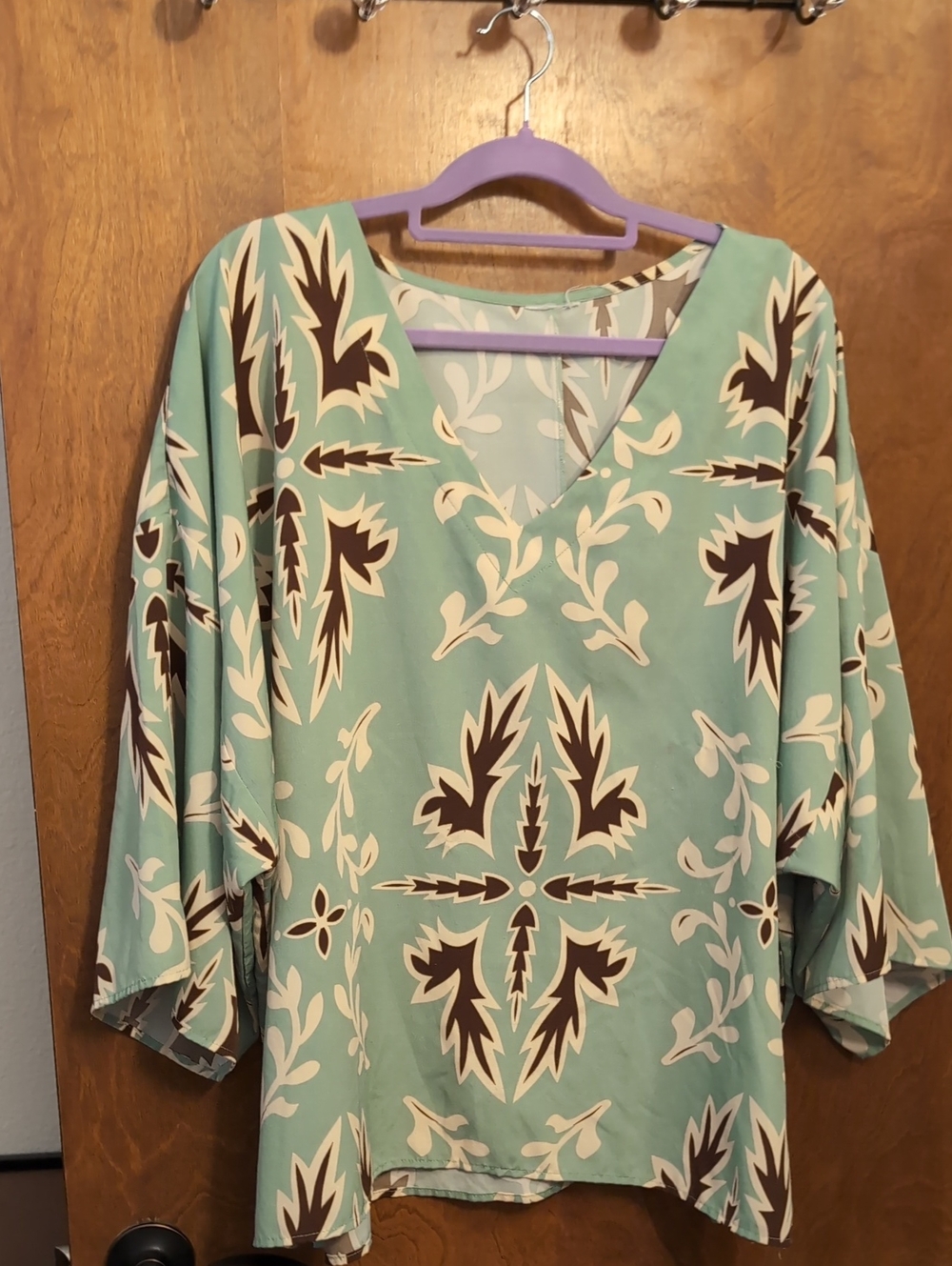 Suzanne Betro Mint Green V-Neck Patterned Tunic